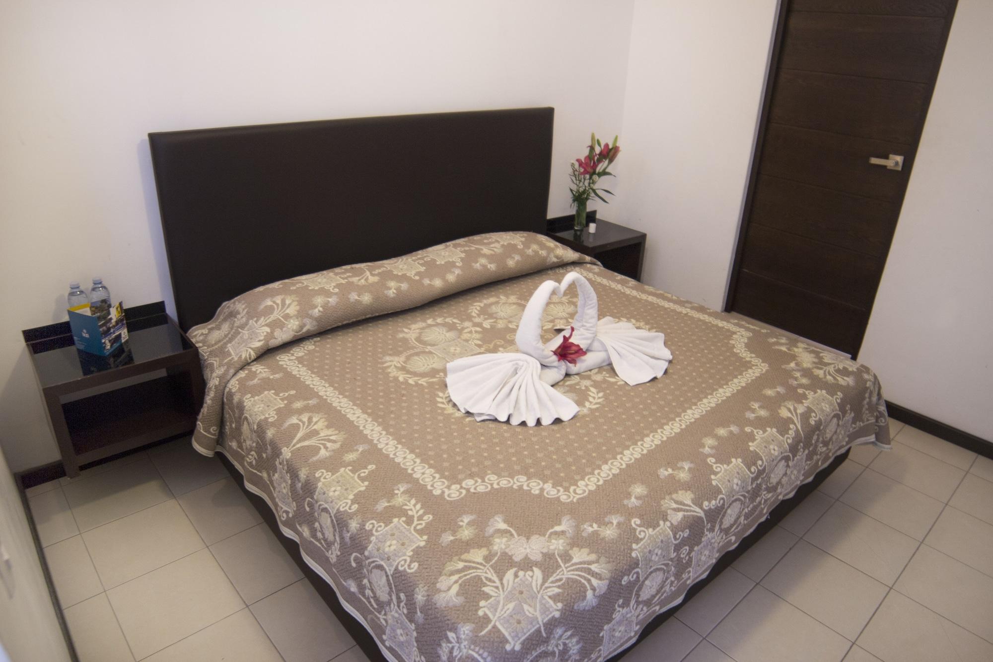 Hotel Ross Morelia Kültér fotó