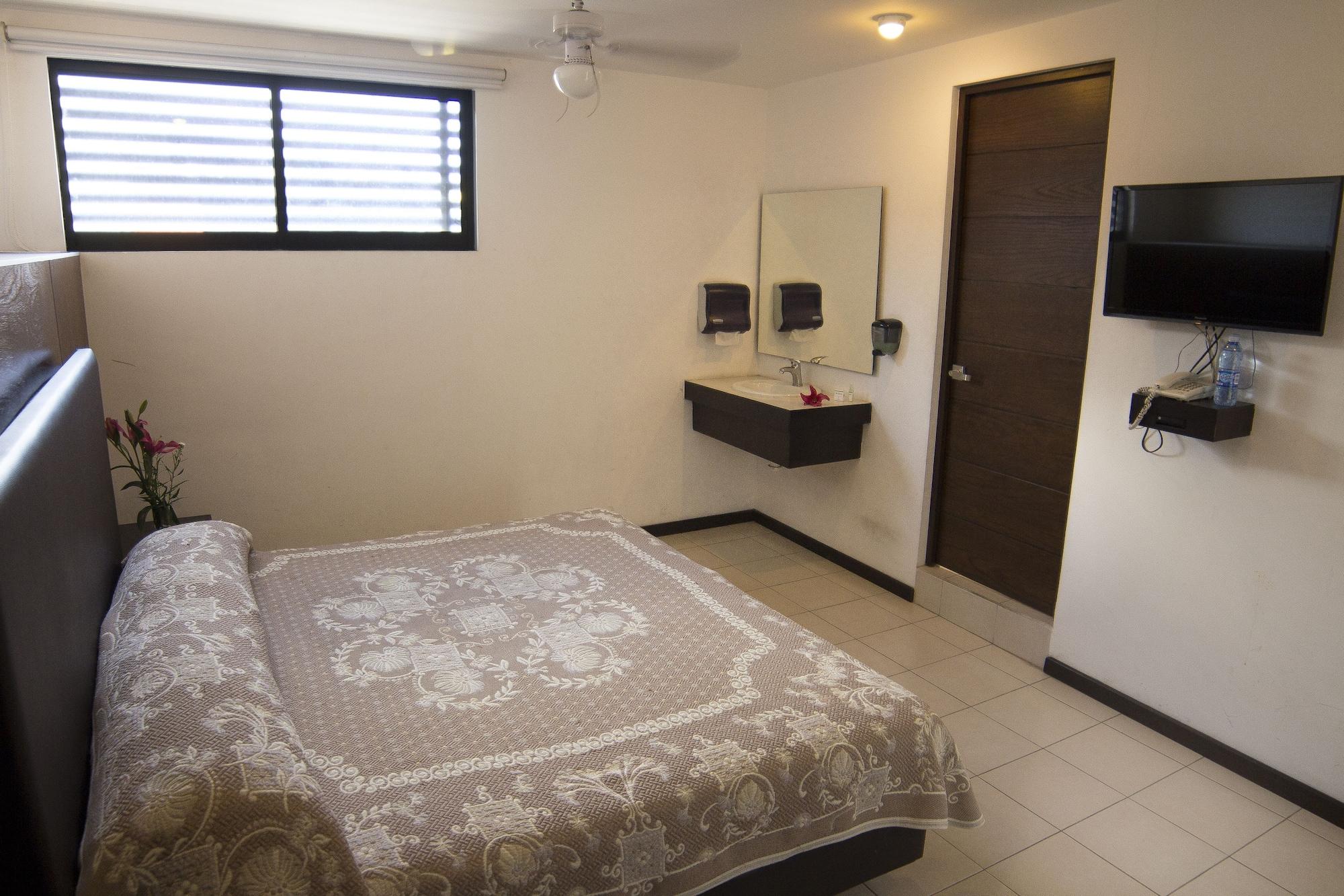 Hotel Ross Morelia Kültér fotó