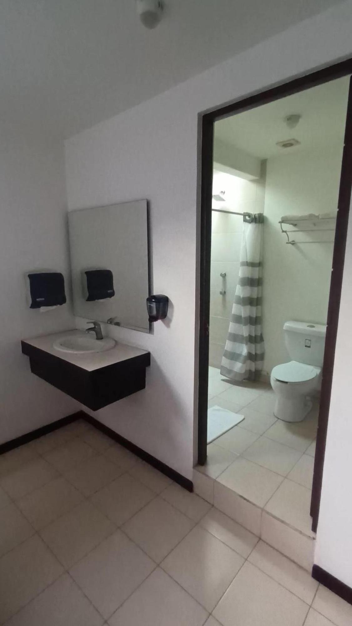 Hotel Ross Morelia Kültér fotó