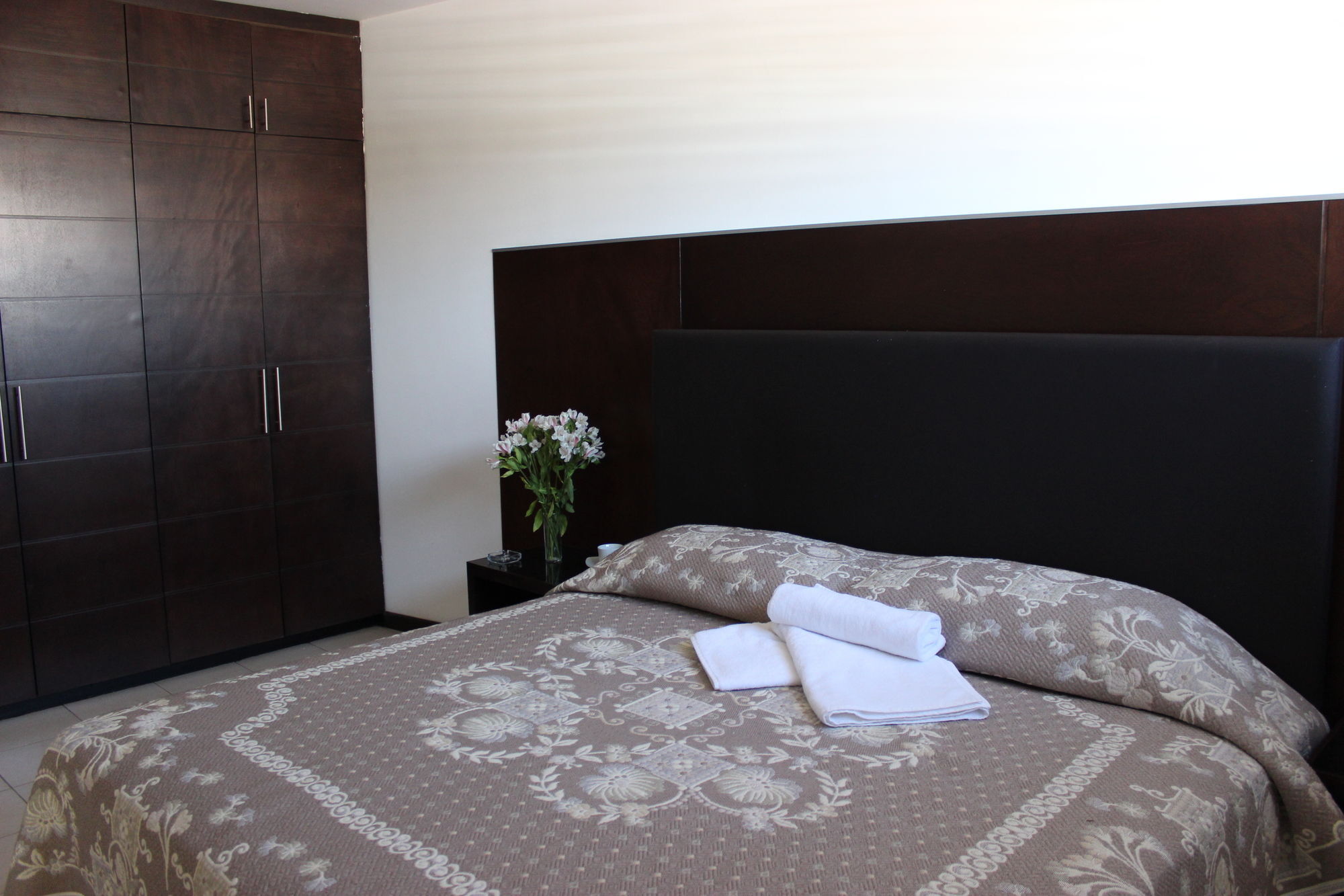 Hotel Ross Morelia Kültér fotó